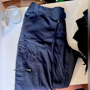 Grey’s Anatomy Destination 6 Pocket Cargo Pants XLP Steel